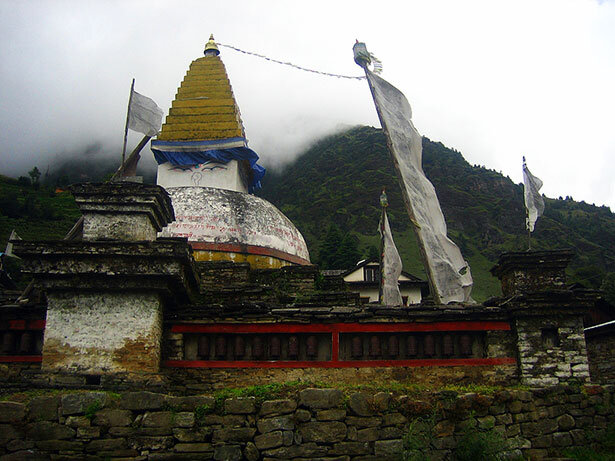 Templo tibetano en Dingboche