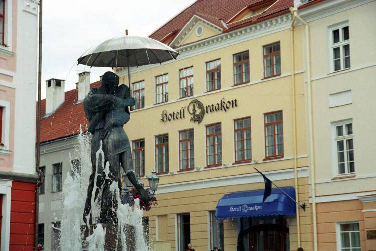 estatua tartu