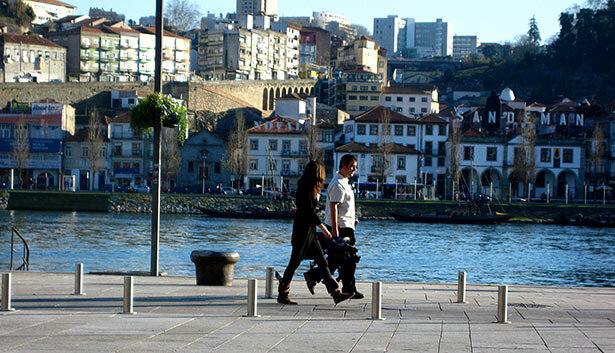 Paseo frente al río Duero