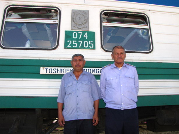 Empleados del Ferrocarril de Uzbekistán