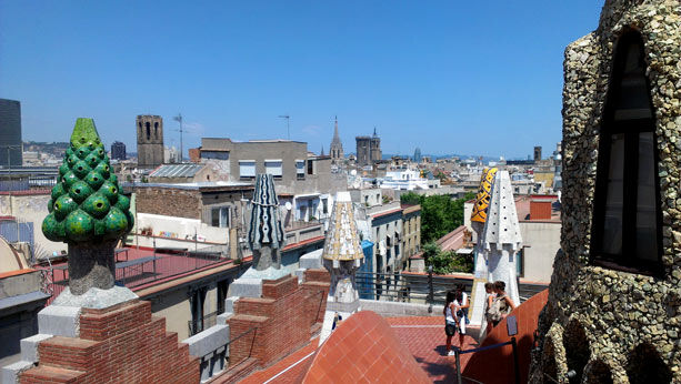 palau-guell-terraza