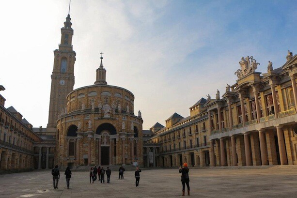 Monumentos al lado de casa: Universidad Laboral (Gijón, Asturias)