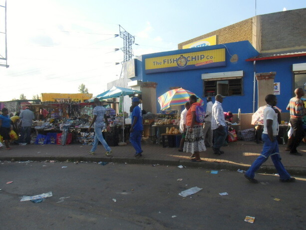 Una calle cualquiera de Soweto