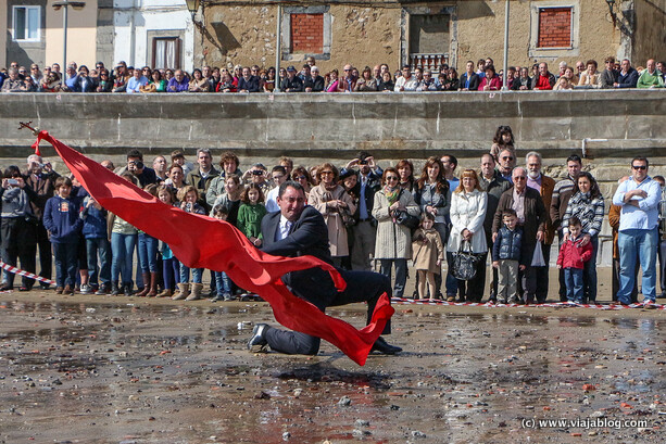 Abanderado en la Procesion de La Venia, Luanco, Asturias