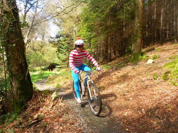 Encontré a Wally en los bosques..