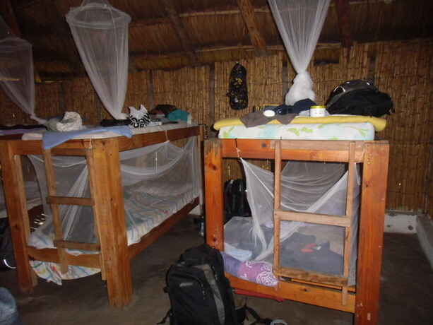 Nuestro dormitorio compartido en el Baobab Beach