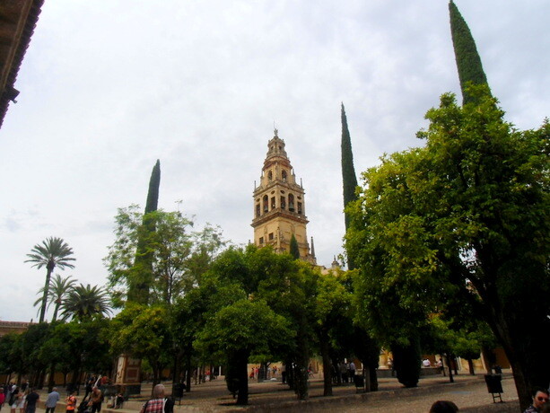 Patio interior del recinto de la Mezquita-Catedral