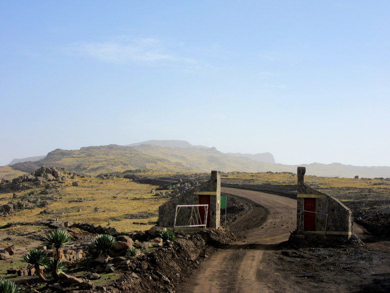 Puerta de entrada al parque de las Simien