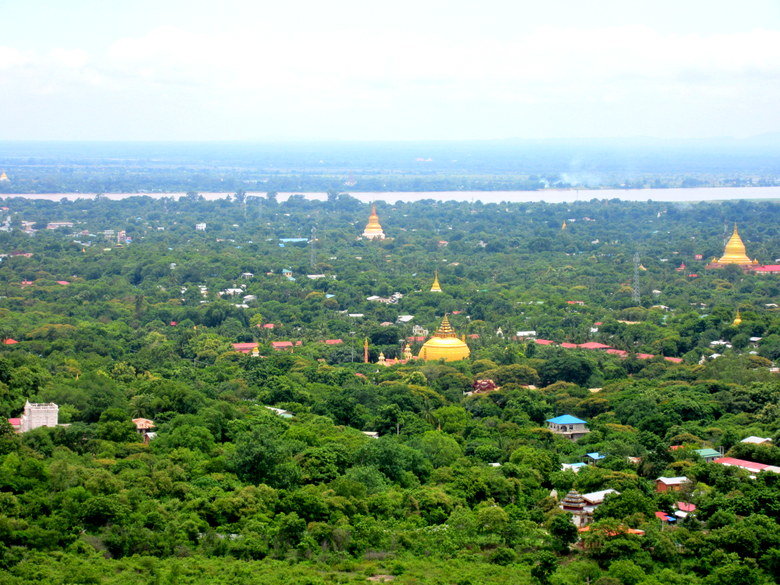 Estupas de pagodas en Sagaing