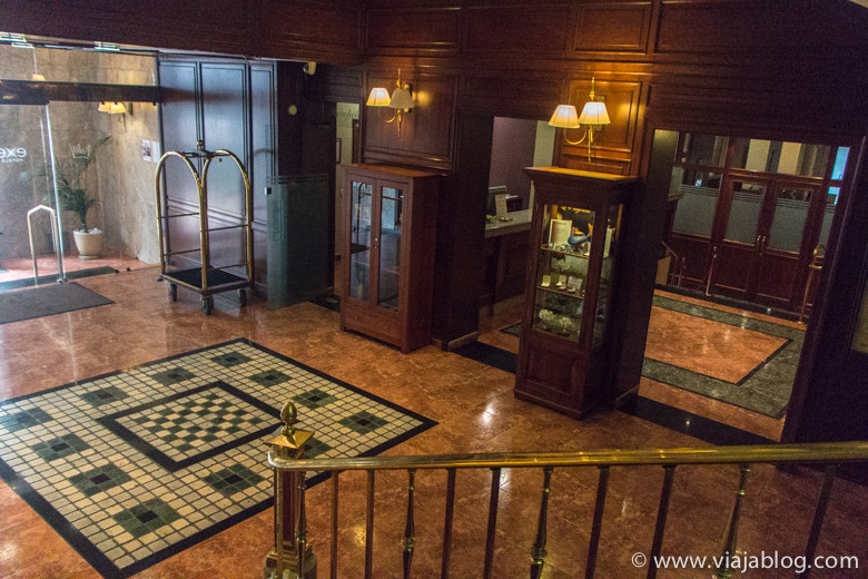 Hall del Hotel Exe Alfonso VIII en Plasencia