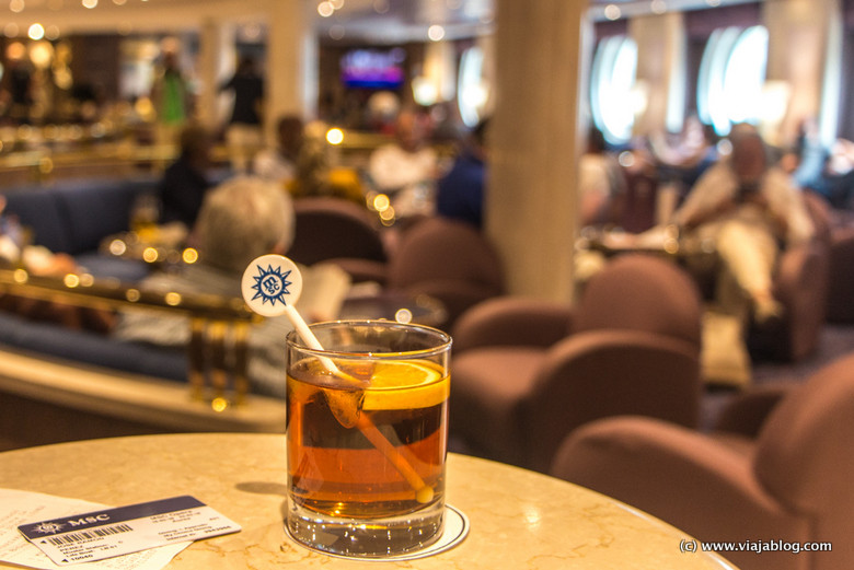 El Drambuie NO es bebida Premium en el MSC Opera