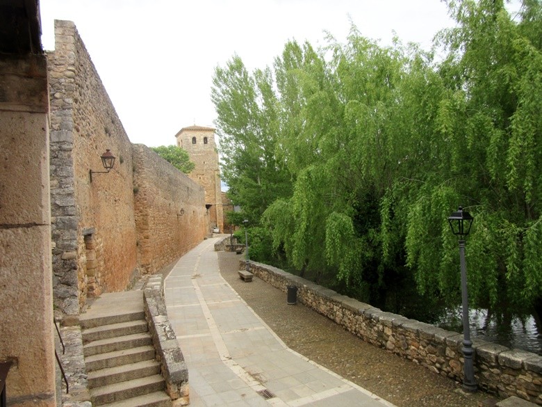 Muralla Covarrubias