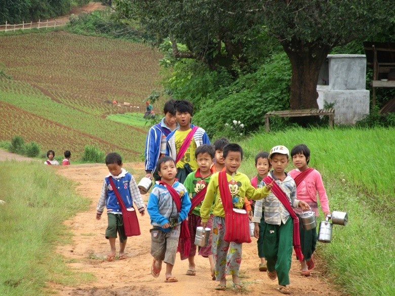 niños myanmar