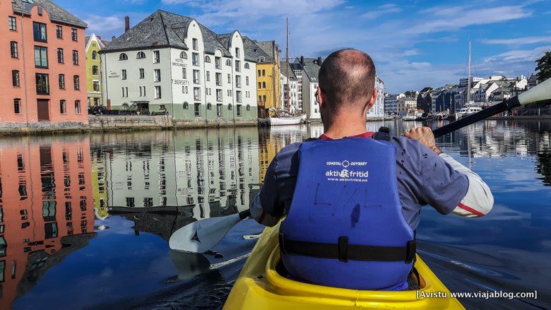 Kayak en Alesund, Noruega