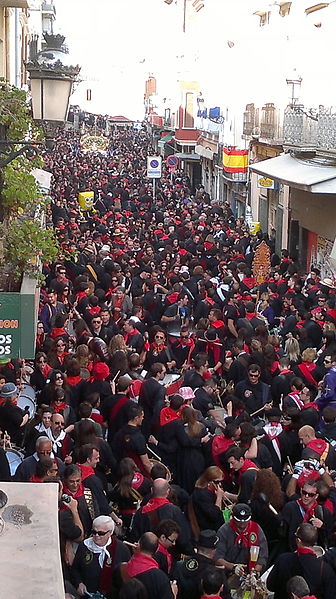 Tamborada de la Semana Santa en Hellín