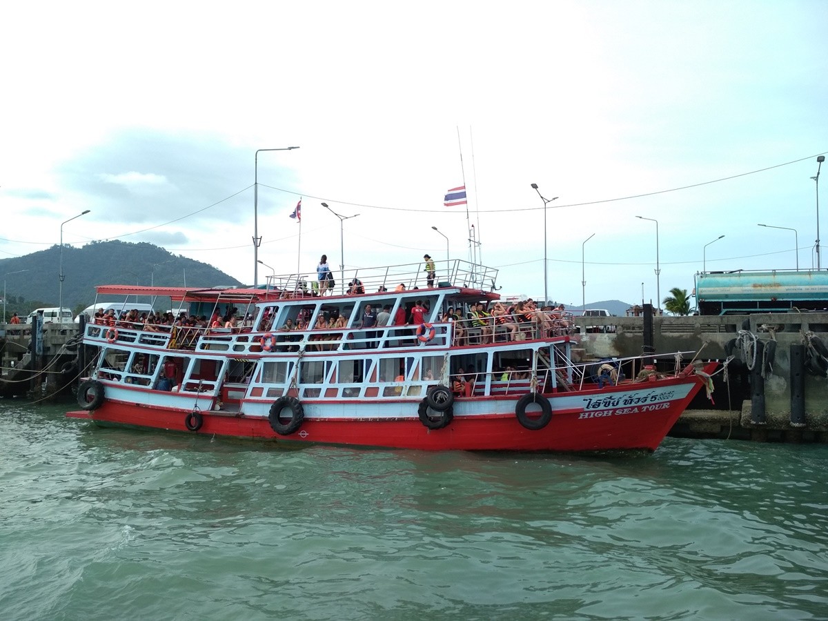 Barco Samui Tailandia