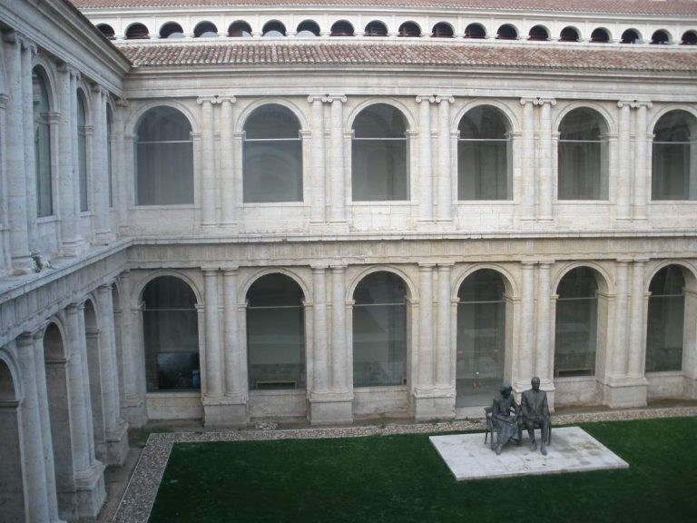 Museo Patio Herreriano de Arte Contemporáneo-min