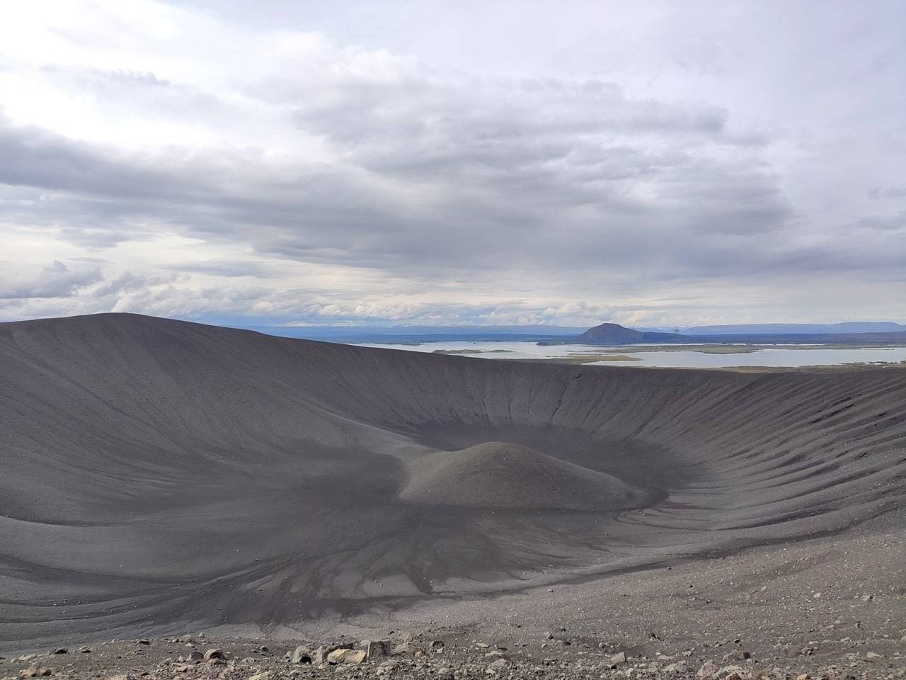 cráter hverfell islandia