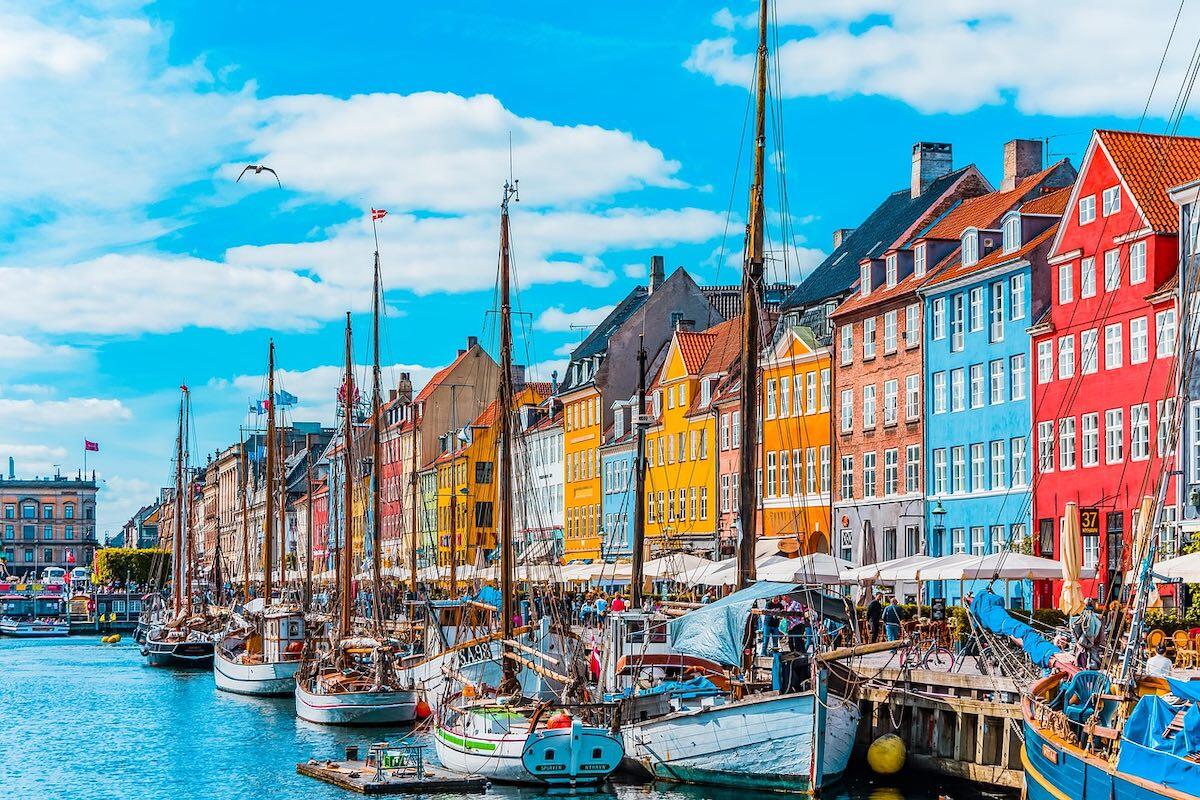 Nyhavn, Dinamarca [Foto: MemoTravels/Pixabay]